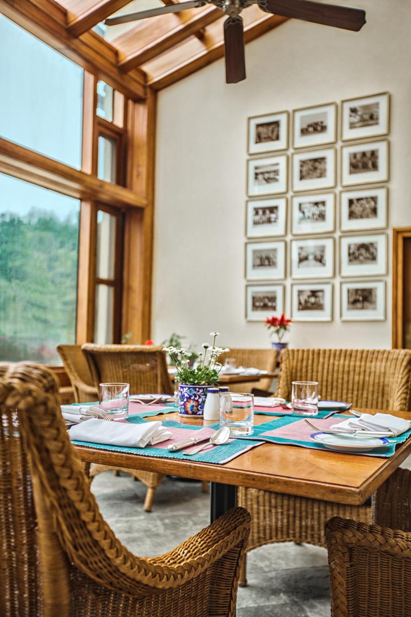 Wildflower Hall, An Oberoi Resort, Shimla Zewnętrze zdjęcie