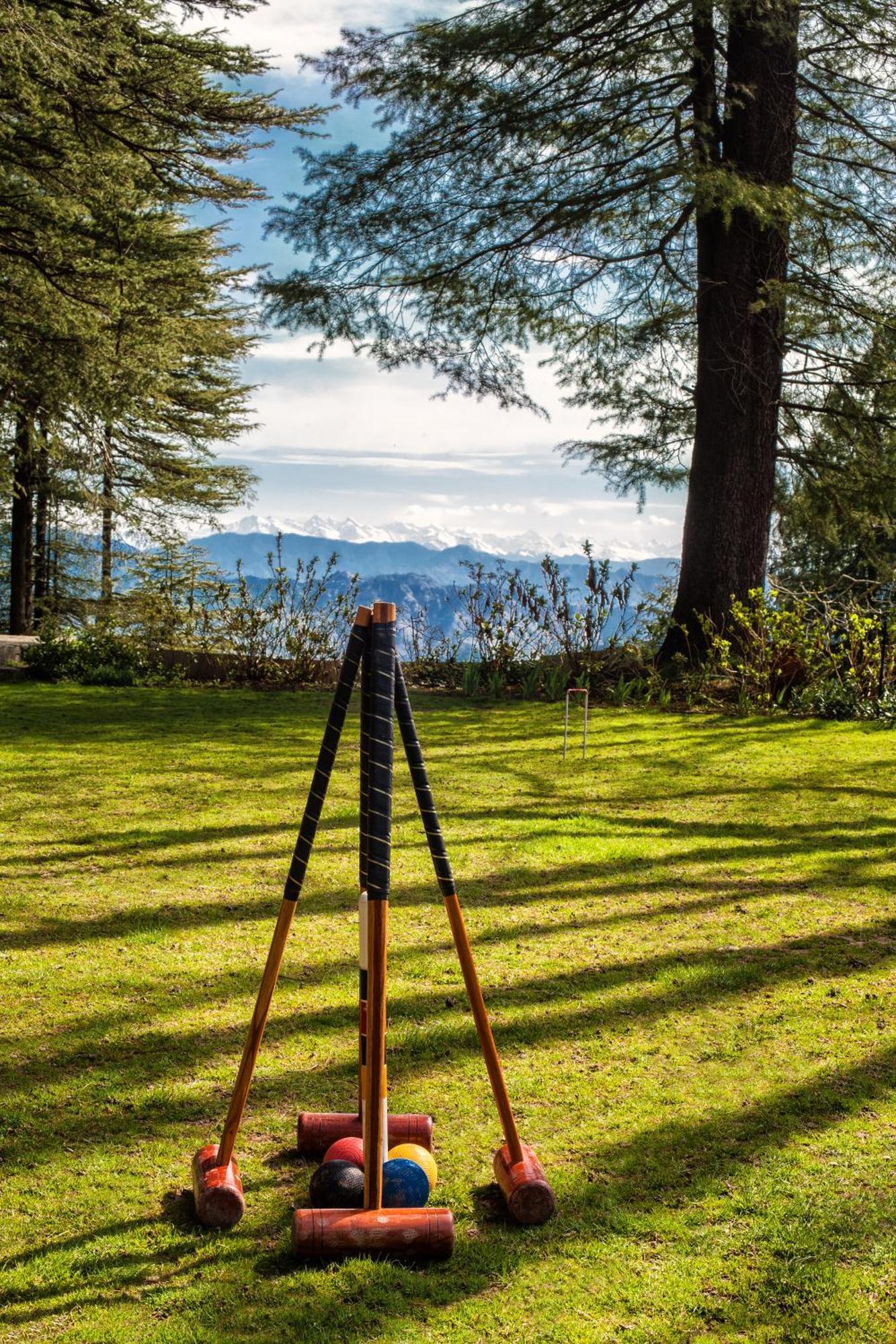 Wildflower Hall, An Oberoi Resort, Shimla Zewnętrze zdjęcie